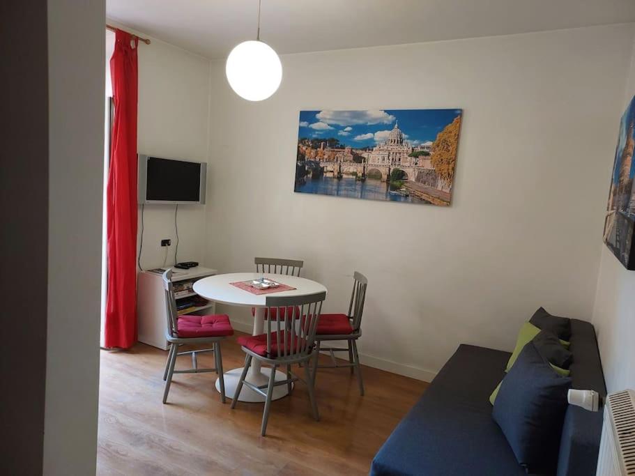 Casa Anna 5 Stelle - Apartment With Garden Rom Exterior foto